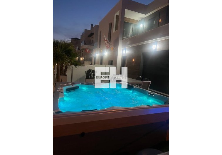Wiederverkauf - villa - Los Montesinos - Costa Blanca
