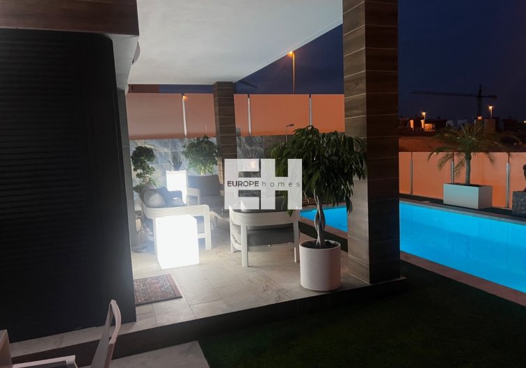 Wiederverkauf - villa - Los Montesinos - Costa Blanca