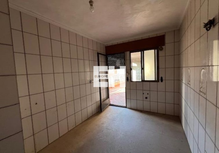 Resale - town house - Catral - Comunidad Valenciana