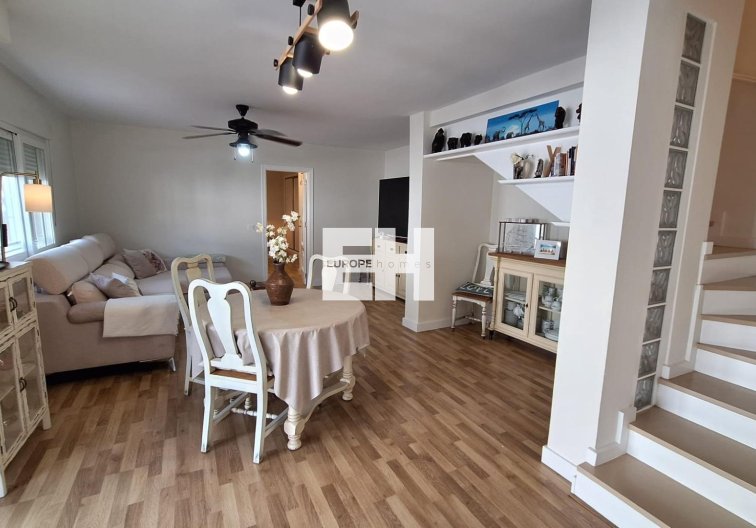 Resale - villa - Torrevieja - Los Balcones - Los Altos Del Edén