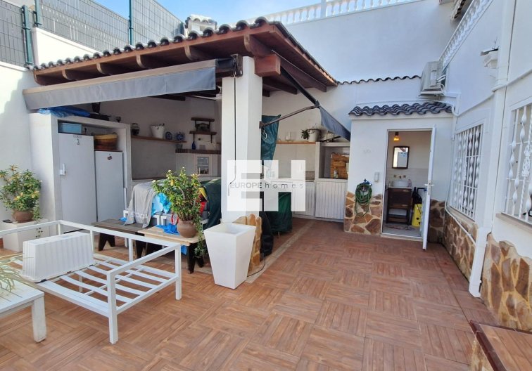 Resale - villa - Torrevieja - Los Balcones - Los Altos Del Edén