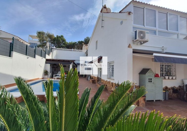 Resale - villa - Torrevieja - Los Balcones - Los Altos Del Edén