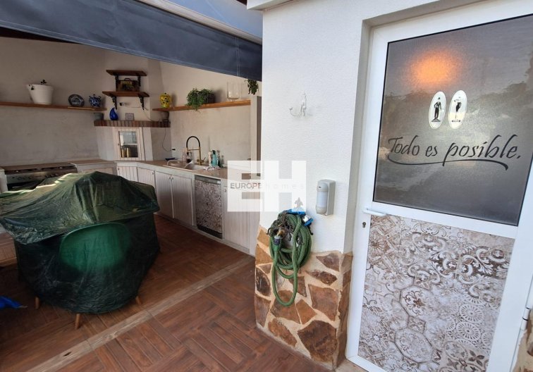 Resale - villa - Torrevieja - Los Balcones - Los Altos Del Edén