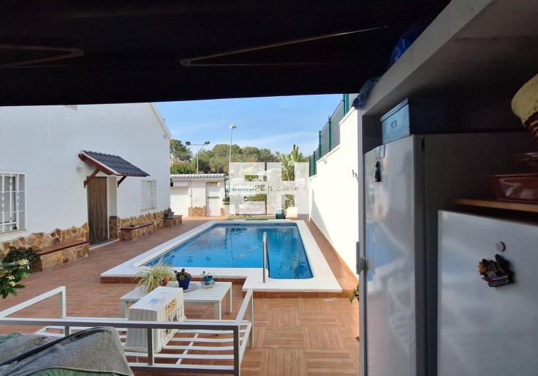Resale - villa - Torrevieja - Los Balcones - Los Altos Del Edén