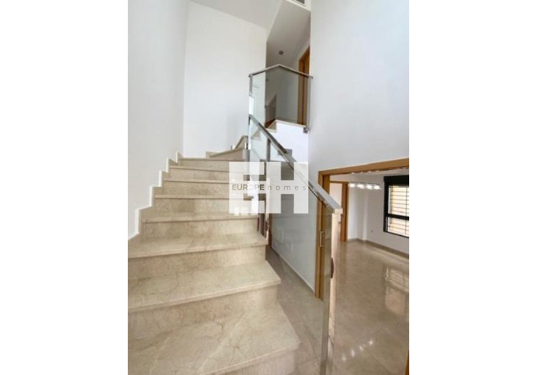 Resale - villa - Roldan - Inland