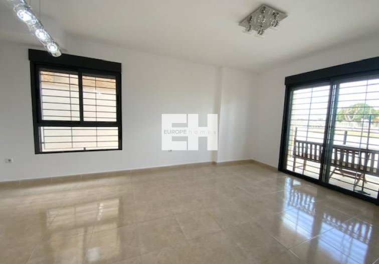 Resale - villa - Roldan - Inland
