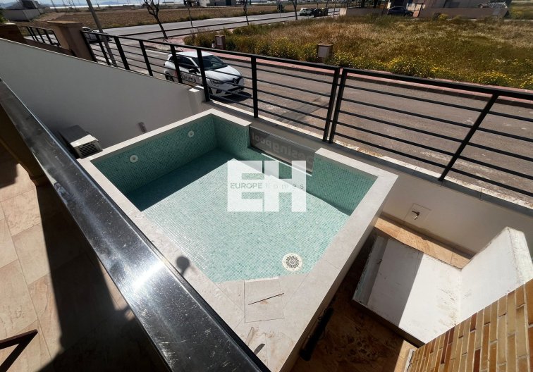Resale - villa - Roldan - Inland