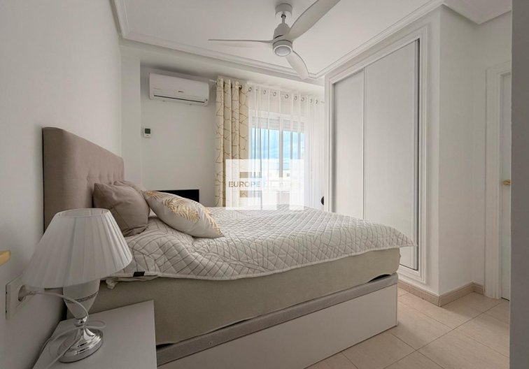 Segunda mano - Apartamento  - Torrevieja - Centro