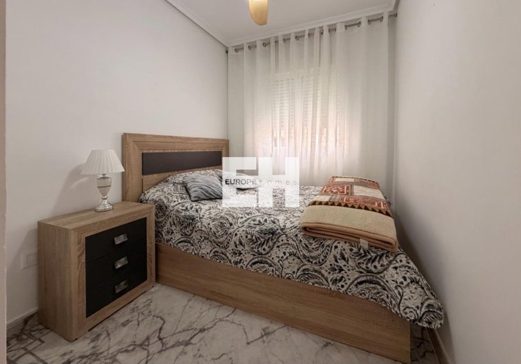 Segunda mano - Apartamento  - Torrevieja - Centro