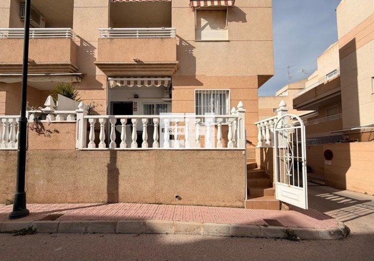 Segunda mano - Apartamento  - Torrevieja - Nueva Torrevieja