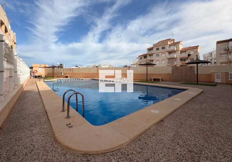Segunda mano - Apartamento  - Torrevieja - Nueva Torrevieja