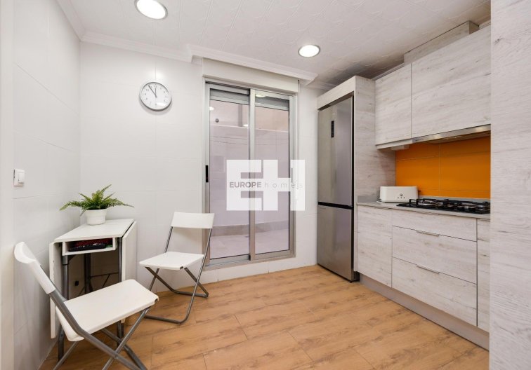Revente - Appartement - Torrevieja - Acequion