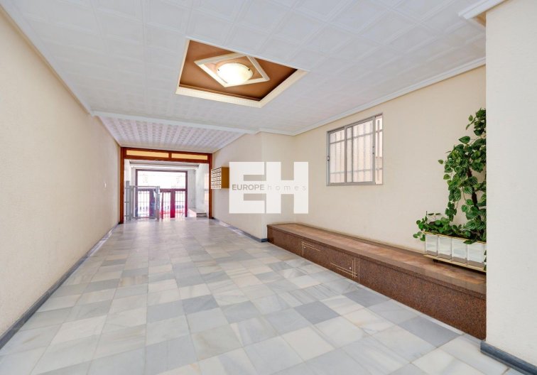 Revente - Appartement - Torrevieja - Acequion