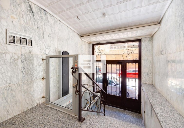 Revente - Appartement - Torrevieja - Acequion