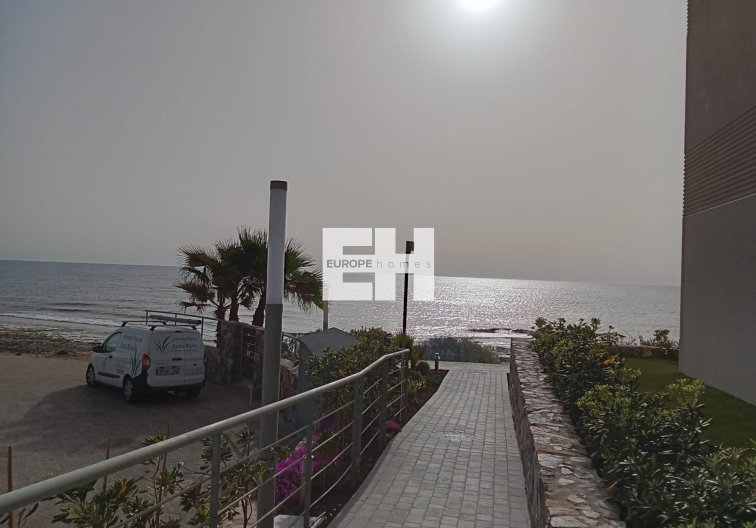 Wiederverkauf - Wohnung - Torrevieja - Punta Prima