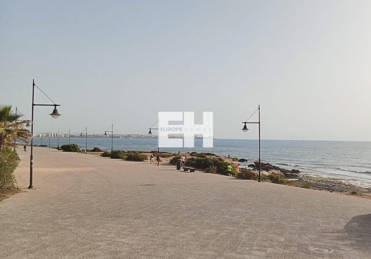 Wiederverkauf - Wohnung - Torrevieja - Punta Prima