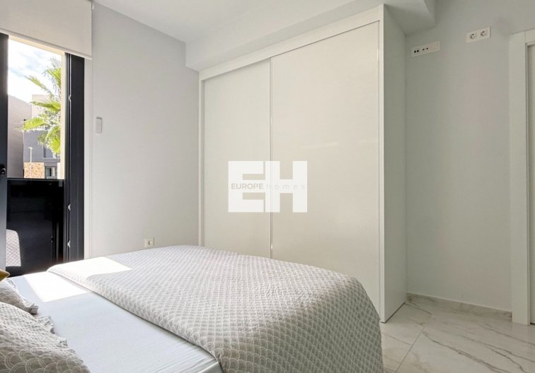Resale - Apartment - Orihuela Costa - Costa Blanca