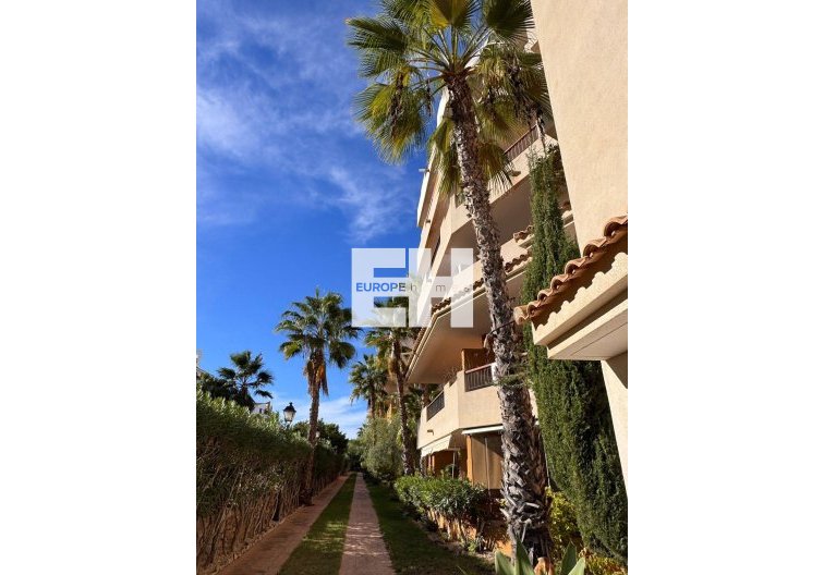 Wiederverkauf - Wohnung - Torrevieja - Punta Prima