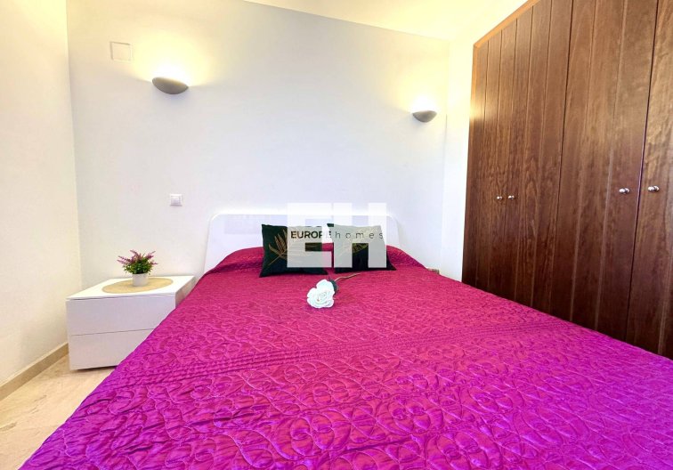 Wiederverkauf - Wohnung - Torrevieja - Punta Prima