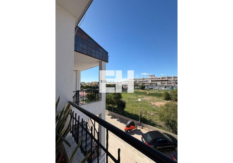 Wiederverkauf - Wohnung - Torrevieja - Punta Prima
