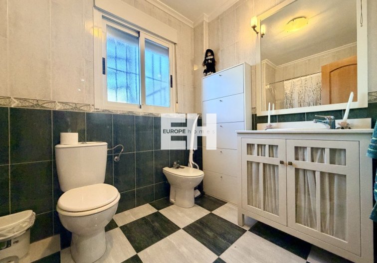 Segunda mano - town house - Formentera del Segura - Costa Blanca