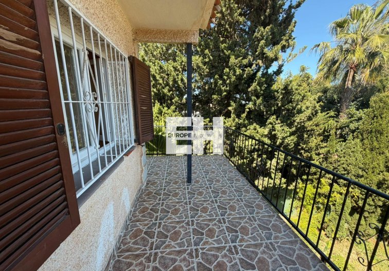 Resale - villa - Torrevieja - Los Balcones - Los Altos Del Edén