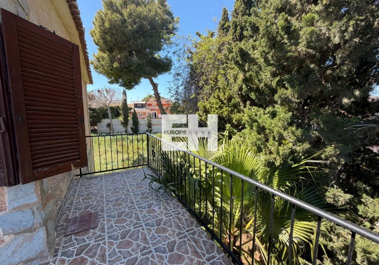 Resale - villa - Torrevieja - Los Balcones - Los Altos Del Edén