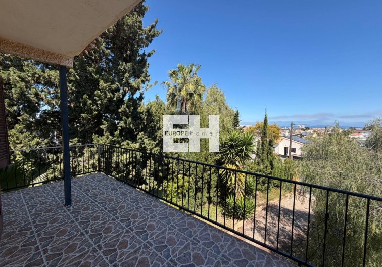 Resale - villa - Torrevieja - Los Balcones - Los Altos Del Edén