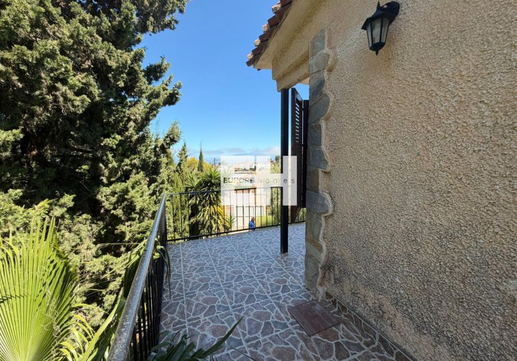 Resale - villa - Torrevieja - Los Balcones - Los Altos Del Edén