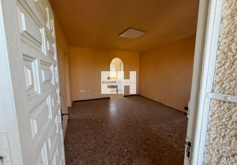 Resale - villa - Torrevieja - Los Balcones - Los Altos Del Edén