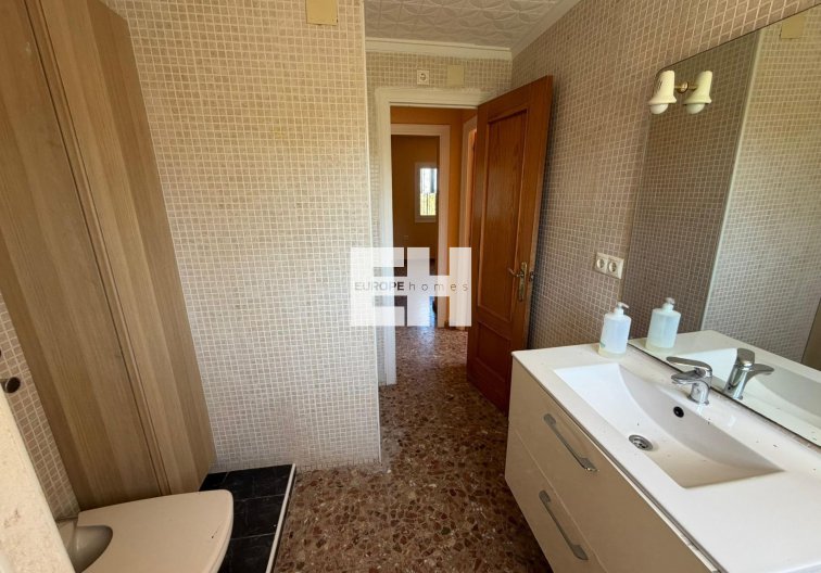 Resale - villa - Torrevieja - Los Balcones - Los Altos Del Edén