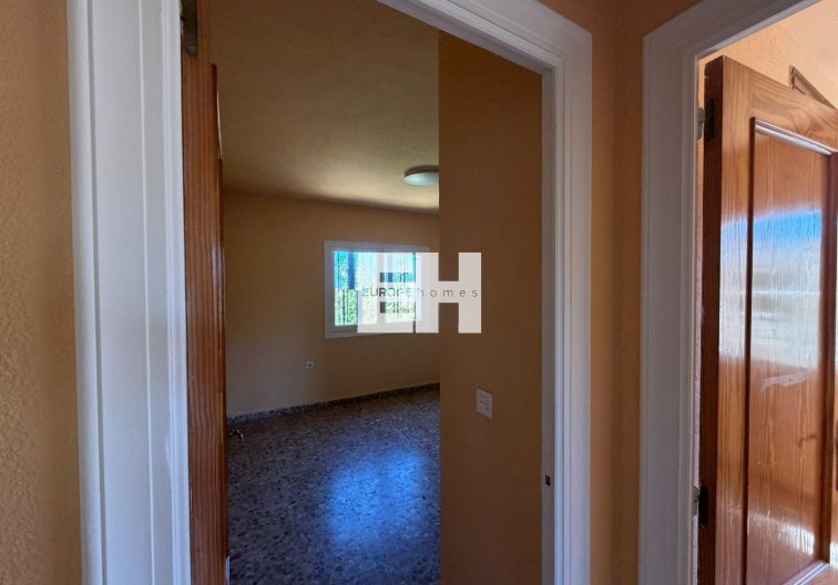 Resale - villa - Torrevieja - Los Balcones - Los Altos Del Edén