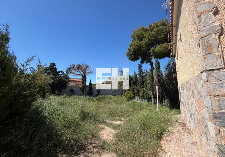 Resale - villa - Torrevieja - Los Balcones - Los Altos Del Edén