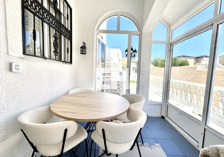 Wiederverkauf - town house - Punta Prima - Costa Blanca