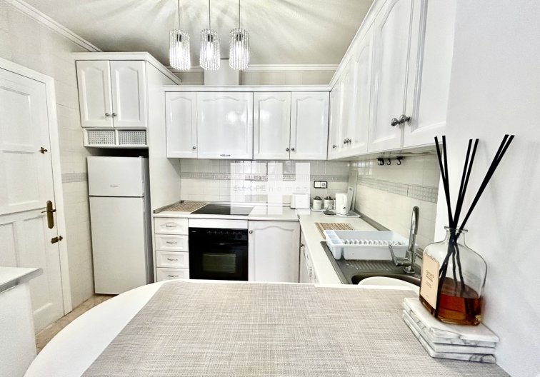 Wiederverkauf - town house - Punta Prima - Costa Blanca