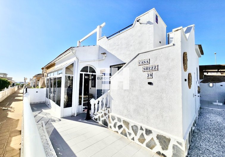 Wiederverkauf - town house - Punta Prima - Costa Blanca