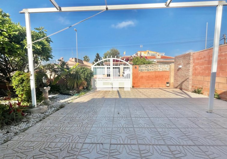 Segunda mano - villa - Orihuela Costa - Los Almendros-la Florida