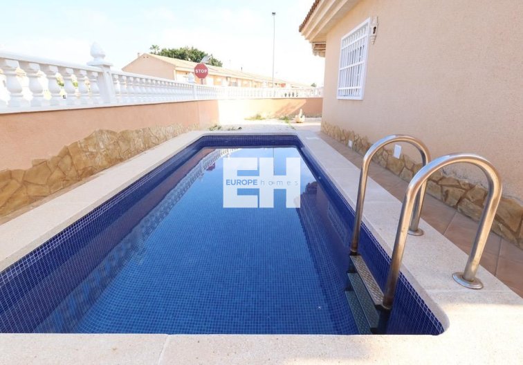 Revente - villa - Torrevieja - Costa Blanca