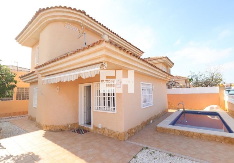 Revente - villa - Torrevieja - Costa Blanca
