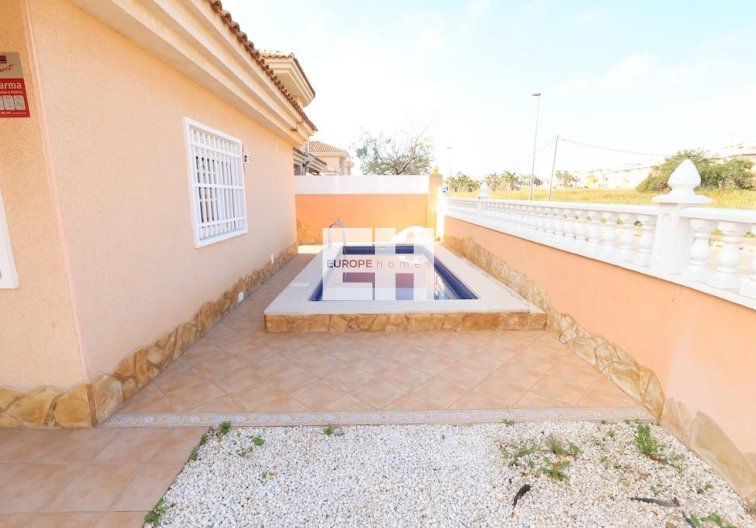 Revente - villa - Torrevieja - Costa Blanca