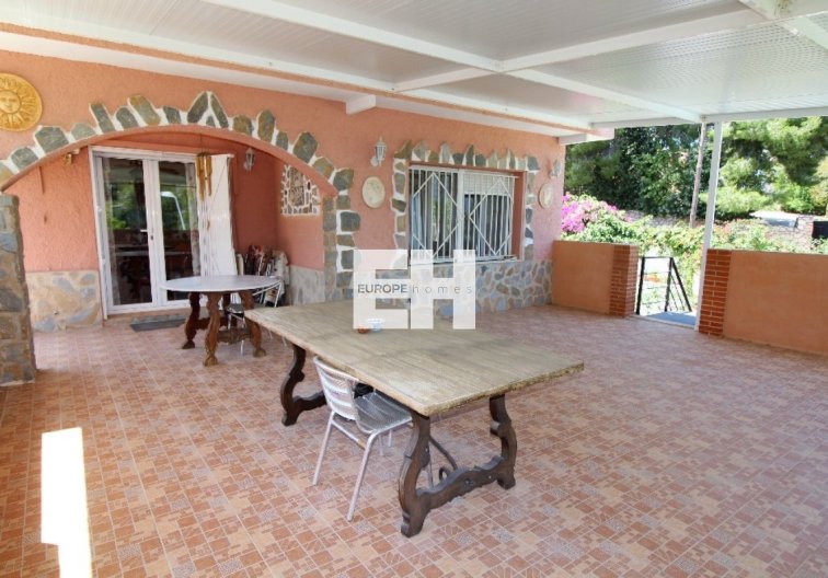 Resale - villa - Torrevieja - Los Balcones 