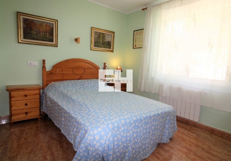 Resale - villa - Torrevieja - Los Balcones 