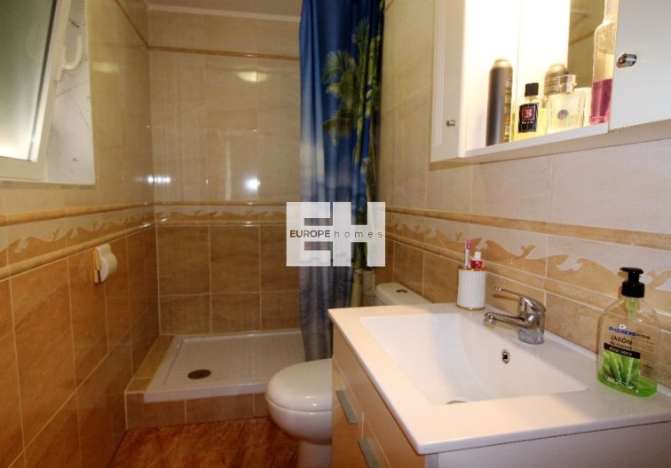 Resale - villa - Torrevieja - Los Balcones 
