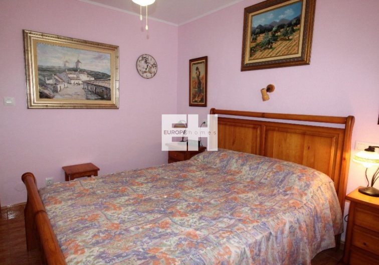 Resale - villa - Torrevieja - Los Balcones 