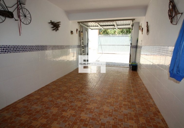 Resale - villa - Torrevieja - Los Balcones 