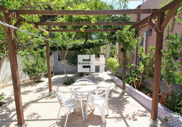 Resale - villa - Torrevieja - Los Balcones 