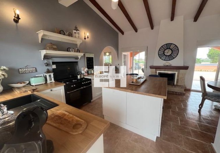 Herverkoop - Finca - Dolores - Comunidad Valenciana