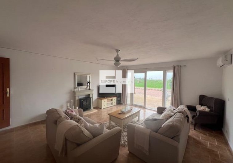 Herverkoop - Finca - Dolores - Comunidad Valenciana