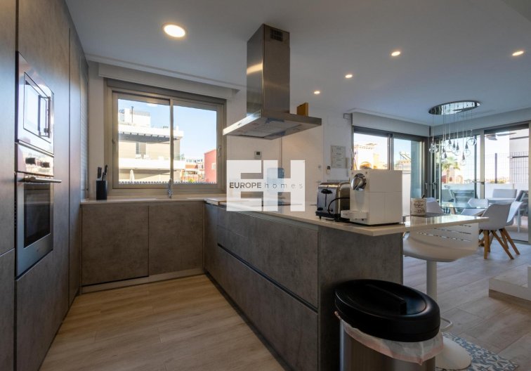 Revente - villa - Orihuela Costa - Costa Blanca