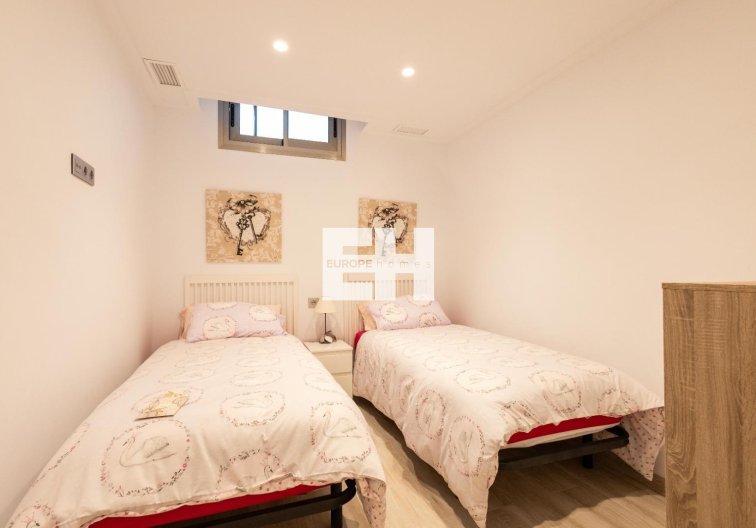 Revente - villa - Orihuela Costa - Costa Blanca
